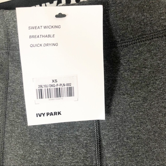 IVY PARK NWT MID RISE SCULPTED LEGGINGS CAPRI XS - Picture 6 of 7